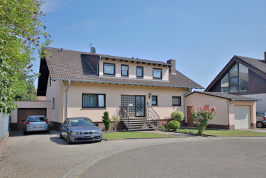 Mehrfamilienhaus zum Kauf 575.000 € 7 Zimmer 210,3 m² 560 m² Grundstück Rheinhausen Oberhausen-Rheinhausen 68794