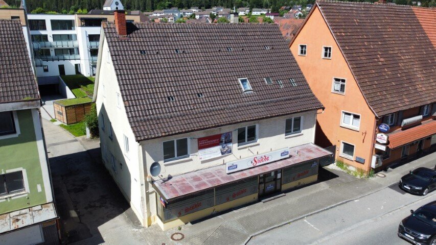 Haus zum Kauf provisionsfrei als Kapitalanlage geeignet 340.000 € 417 m²<br/>Wohnfläche 625 m²<br/>Grundstück Schwarzwaldstraße 38 Immendingen Immendingen 78194