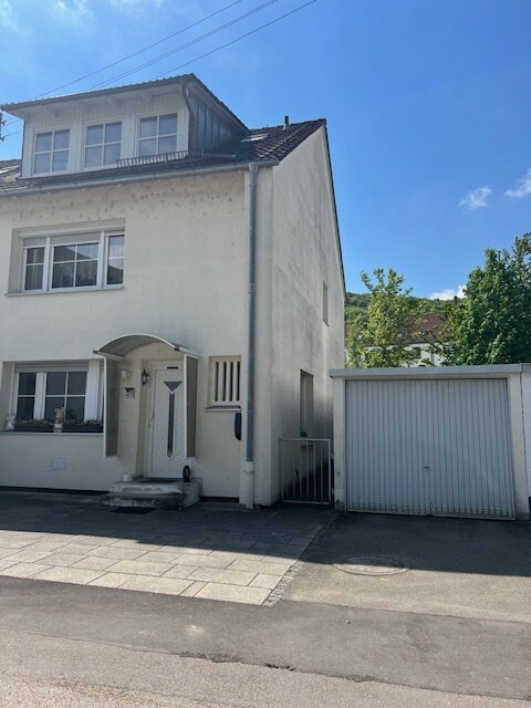 Haus zum Kauf 360.000 € 7 Zimmer 115 m²<br/>Wohnfläche 288 m²<br/>Grundstück Kelheim Kelheim 93309