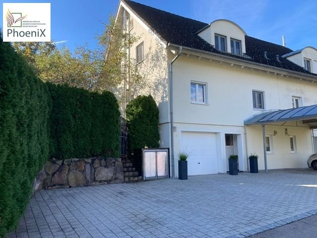 Doppelhaushälfte zum Kauf 425.000 € 6 Zimmer 161,5 m²<br/>Wohnfläche 382 m²<br/>Grundstück Untermettingen Ühlingen-Birkendorf / Untermettingen 79777