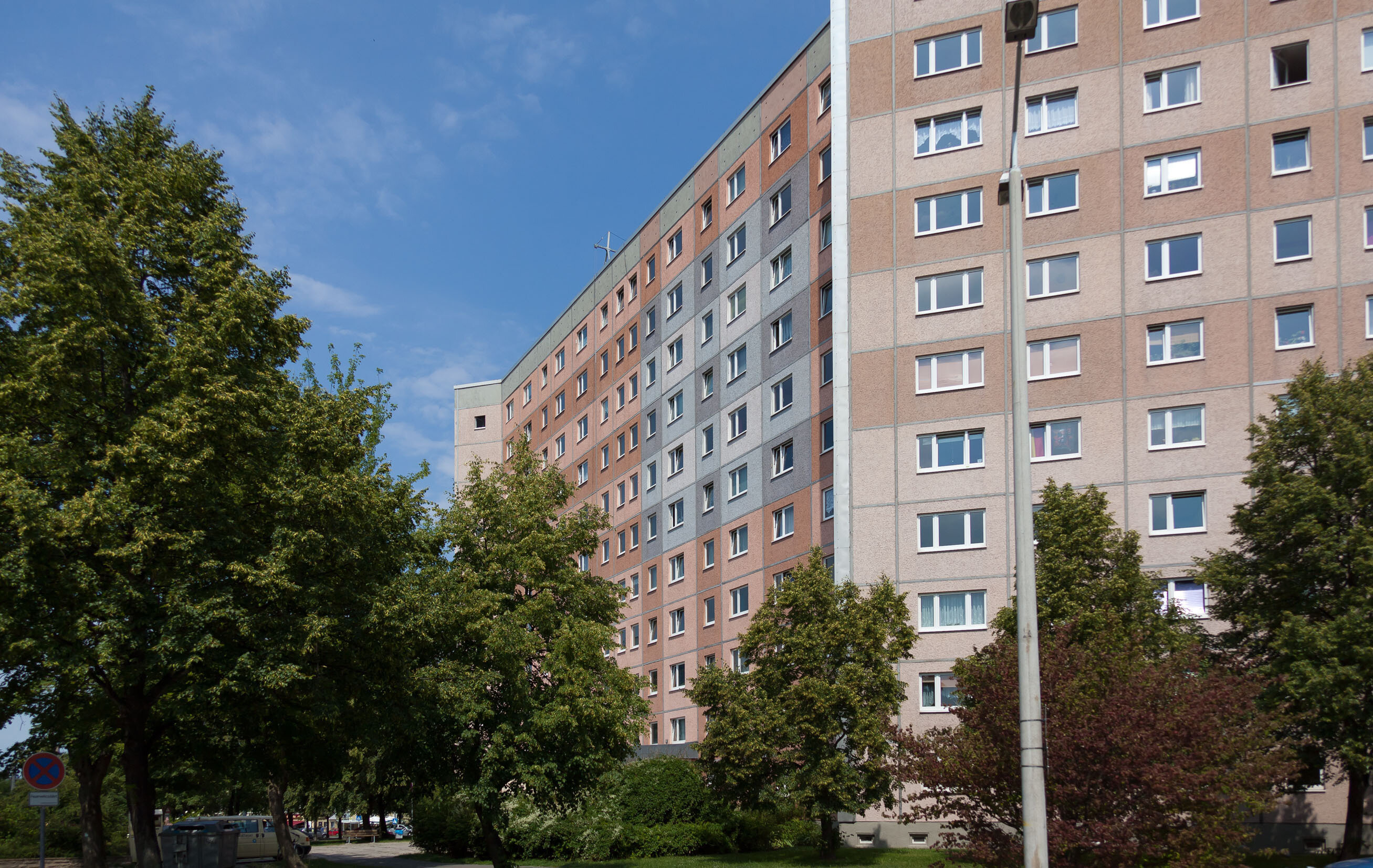 Wohnung zur Miete 308 € 2 Zimmer 43,9 m²<br/>Wohnfläche 10. Stock<br/>Geschoss Warschauer Straße 7 Andreasvorstadt Erfurt 99089