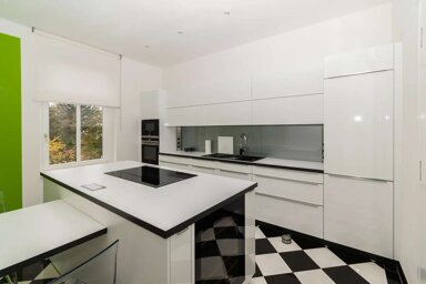 Wohnung zur Miete 700 € 3 Zimmer 160 m² frei ab sofort Funkplatz Innerstädtischer Bereich Nord 17 Dessau-Roßlau 06844