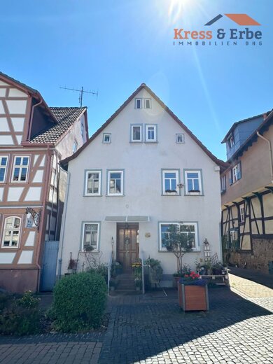 Einfamilienhaus zum Kauf 230.000 € 6 Zimmer 130 m² 170 m² Grundstück Steinau Steinau an der Straße 36396