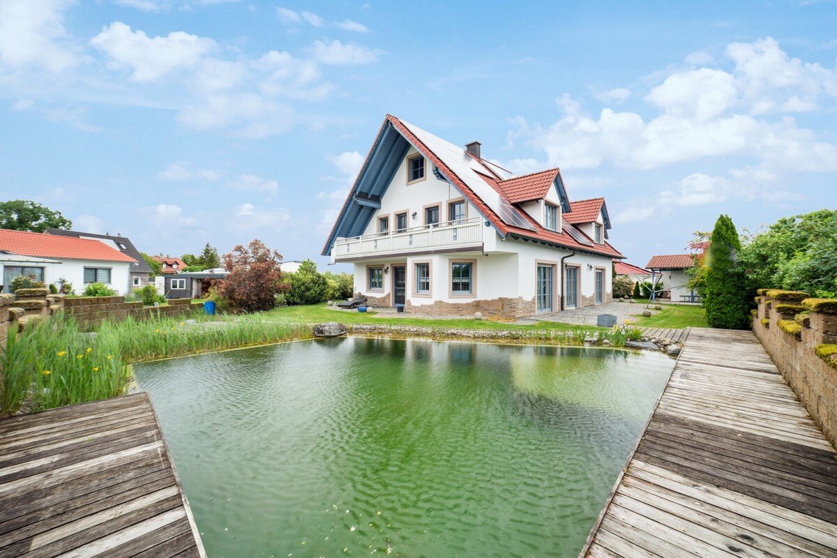 Einfamilienhaus zum Kauf 639.000 € 7 Zimmer 246 m²<br/>Wohnfläche 825 m²<br/>Grundstück Opfenried Röckingen / Opfenried 91740