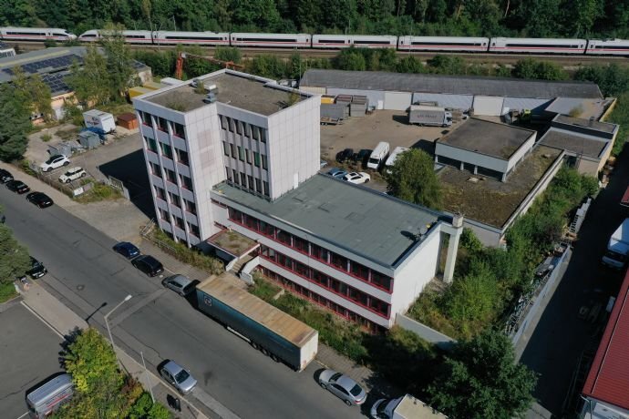 Bürofläche zur Miete 1.100 € 157 m²<br/>Bürofläche Nürnberg 90475