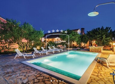Villa zum Kauf 730.000 € 4 Zimmer 331 m² 1.493 m² Grundstück Zadar - Murvica