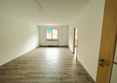Wohnung zur Miete 340 € 2 Zimmer 53,1 m² Erdgeschoss Magdeburger Straße 51 Oschersleben Oschersleben 39387