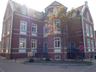 Wohnung zur Miete 660 € 2 Zimmer 62 m² Dachgeschoss, 2. Geschoss frei ab 01.10.2025 Alter Marktplatz 1 Steinkirchen 21720