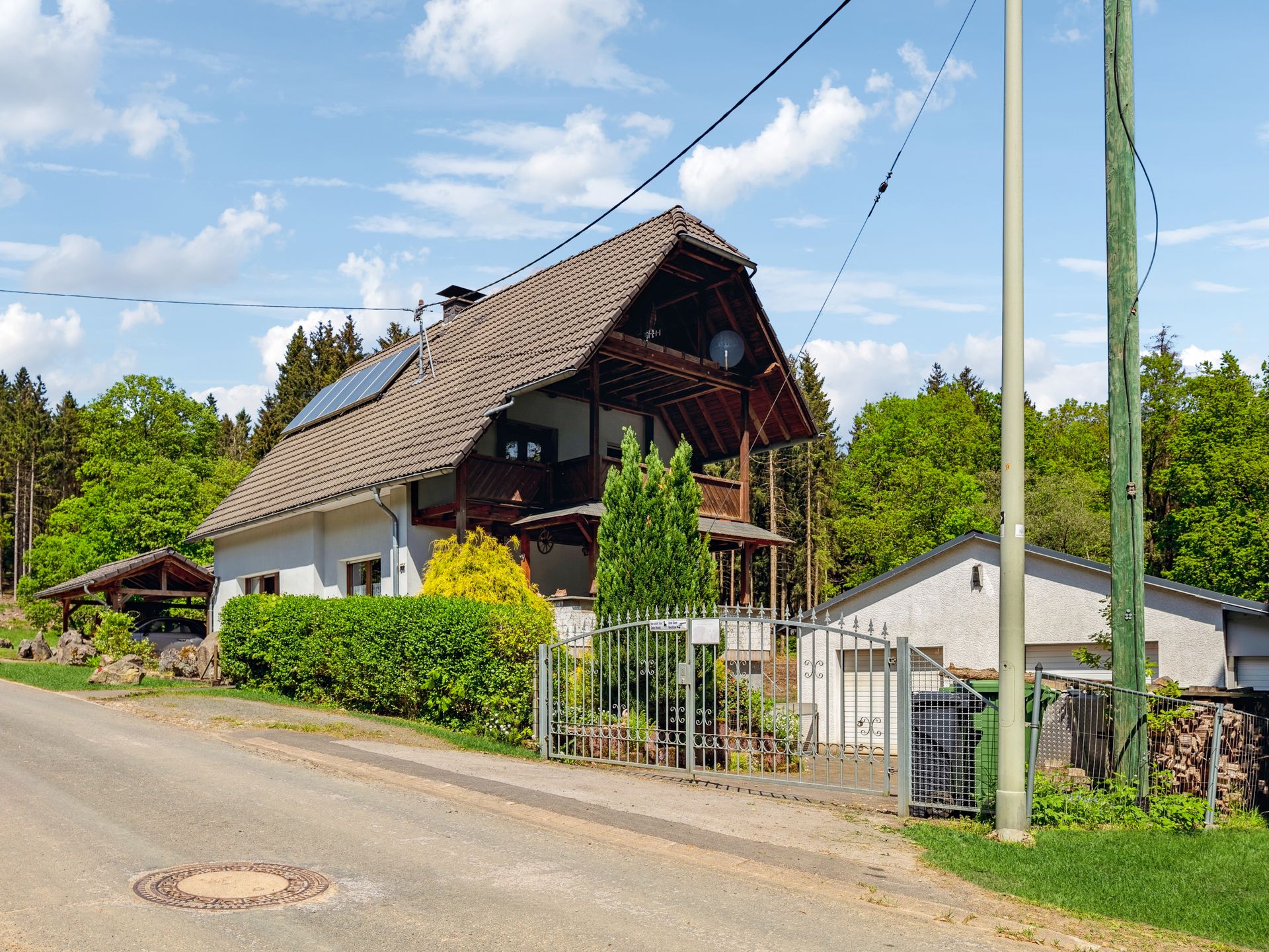 Einfamilienhaus zum Kauf 259.000 € 5 Zimmer 114 m²<br/>Wohnfläche 970 m²<br/>Grundstück Silberg Kirchhundem 57399