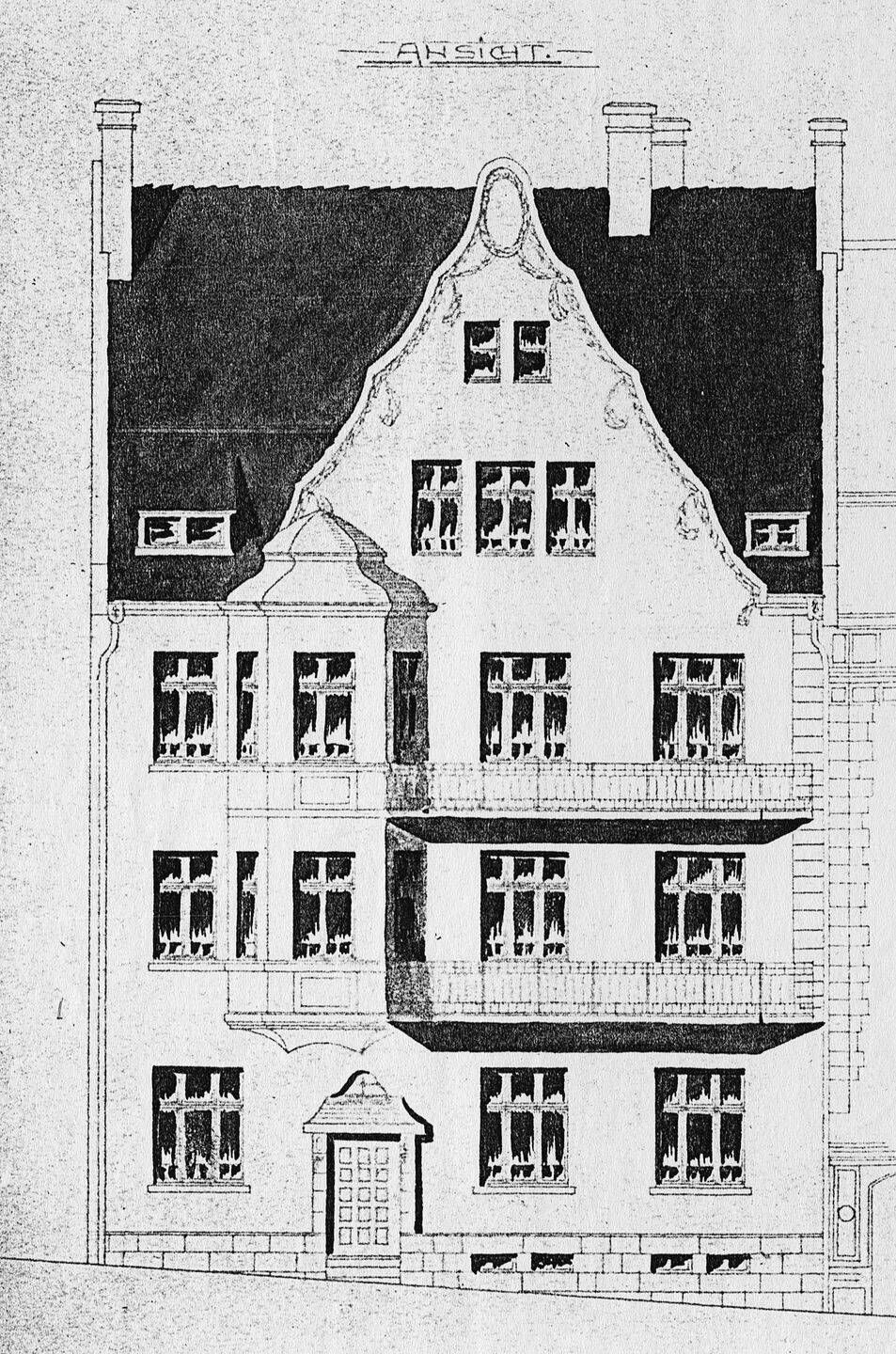 Kernsanierte Altbauwohnung!4-5 Zimmer, in Stadtmitte.