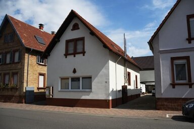 Einfamilienhaus zum Kauf 255.000 € 6 Zimmer 154 m² 210 m² Grundstück frei ab sofort Luitpoldstr. 15 Herxheim Herxheim 76863