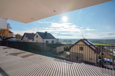 Terrassenwohnung zur Miete 1.355 € 2 Zimmer 74 m² Bergheim 5101