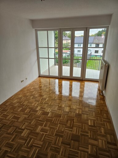 Wohnung zur Miete 750 € 2 Zimmer 67 m² 2. Geschoss frei ab sofort Traunring 63 Traunreut Traunreut 83301