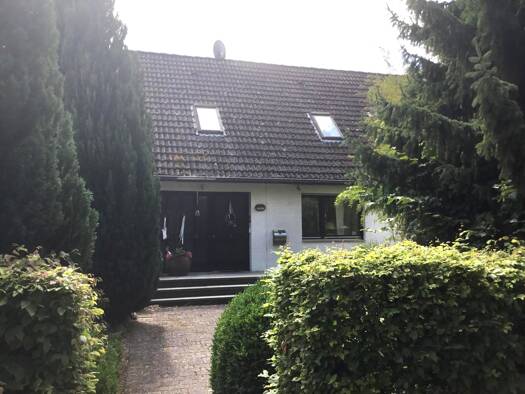 Einfamilienhaus zum Kauf 320.000 € 10 Zimmer 300 m² 2.173 m² Grundstück Künsche Lüchow 29439