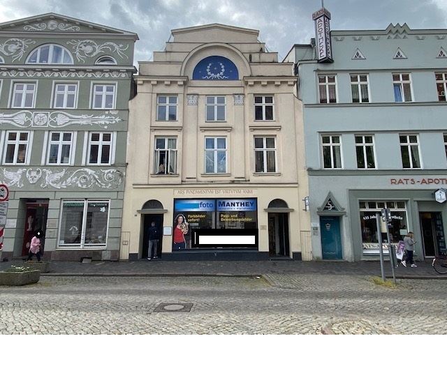 Ladenfläche zur Miete 999 € 190 m²<br/>Verkaufsfläche Markt 23 Altstadt Güstrow 18273