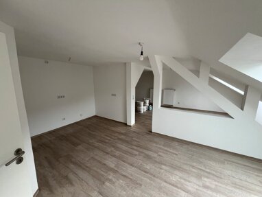Wohnung zur Miete 600 € 4 Zimmer 100 m² Werdohl Werdohl 58791