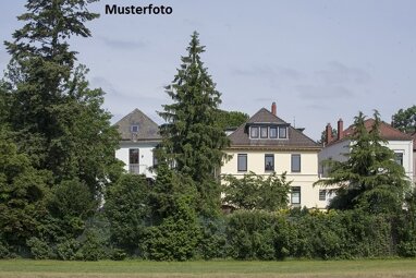 Mehrfamilienhaus zum Kauf Zwangsversteigerung 23.500 € 1 Zimmer 590 m² 290 m² Grundstück Marienthal Ost 426 Zwickau 08060