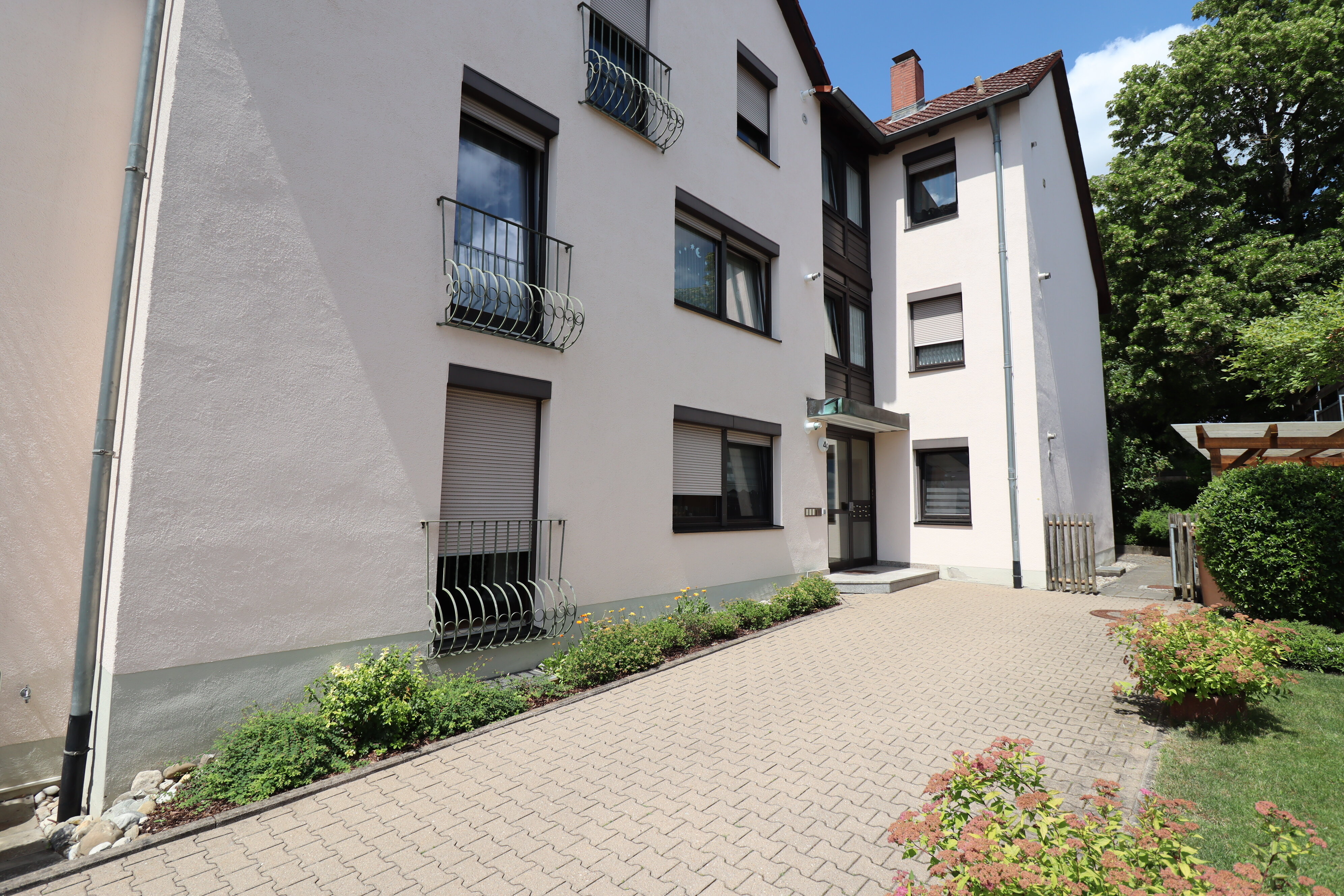 Wohnung zum Kauf 199.000 € 3 Zimmer 81 m²<br/>Wohnfläche Erdgeschoss<br/>Geschoss Stadt Ansbach 91522