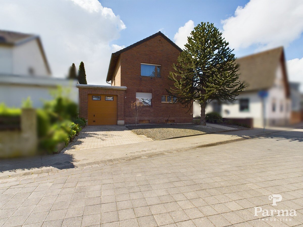 Einfamilienhaus zum Kauf 247.000 € 6 Zimmer 108 m²<br/>Wohnfläche 554 m²<br/>Grundstück Schophoven Inden-Schophoven 52459