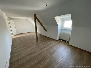 Wohnung zur Miete 600 € 3 Zimmer 72,2 m² 3. Geschoss frei ab 15.01.2025 Planungsbezirk 110 Straubing 94315