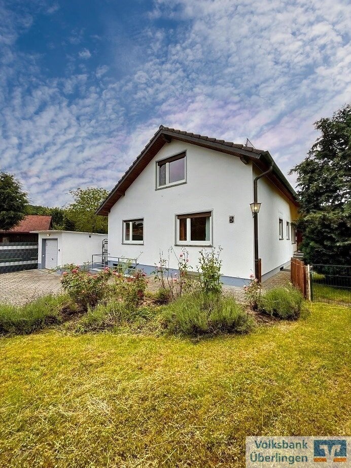 Einfamilienhaus zum Kauf 440.000 € 8 Zimmer 190 m²<br/>Wohnfläche 1.060 m²<br/>Grundstück Seelfingen Stockach 78333