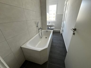 Wohnung zur Miete 408 € 3 Zimmer 60 m² 2. Geschoss Lilienthalring 2 Eisenhüttenstadt Eisenhüttenstadt 15890