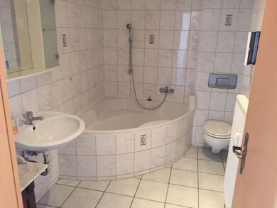 Wohnung zur Miete 425 € 2 Zimmer 52 m² 2. Geschoss frei ab 01.03.2025 Salinenstr. 150 Ilversgehofen Erfurt 99089