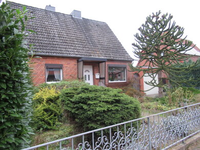 Einfamilienhaus zum Kauf 459.000 € 5 Zimmer 130 m² 924 m² Grundstück frei ab sofort Hermann-Löns-Straße 7 Lüne-Moorfeld Lüneburg 21337