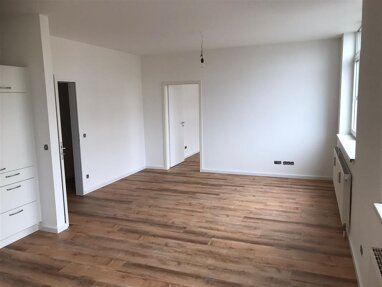 Wohnung zur Miete 545 € 2 Zimmer 64 m² Hauptstraße 13 Coswig 01640