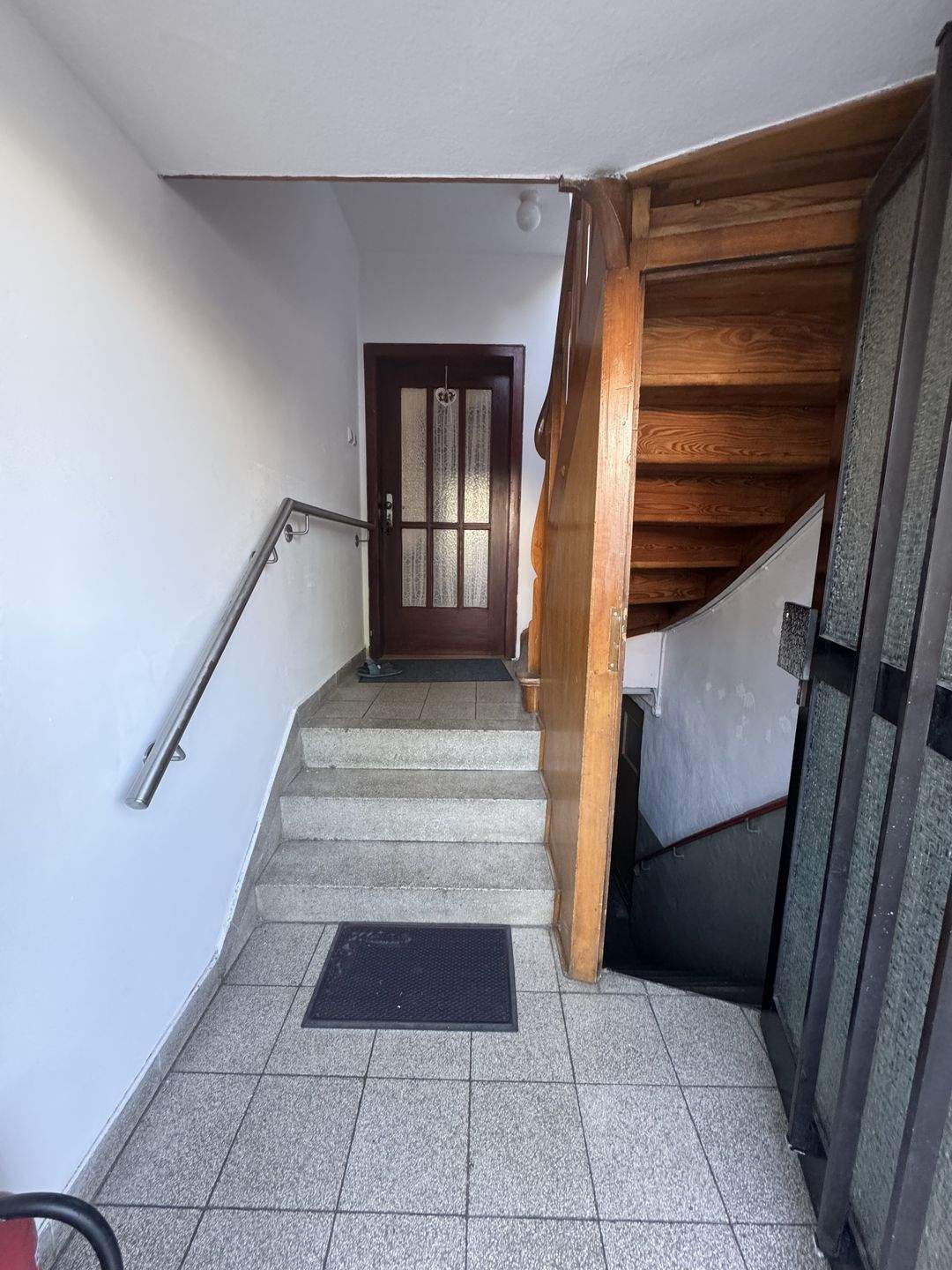 Kapitalanleger und Eigentümer: Doppelhaushälfte mit drei vermieteten Wohnungen in Rastatt