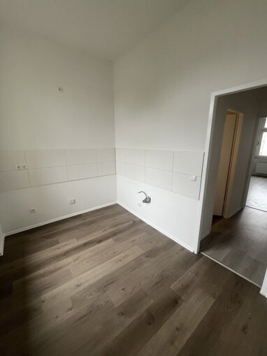 Wohnung zur Miete nur mit Wohnberechtigungsschein 156,41 € 1 Zimmer 29,3 m² 3. Geschoss Dammstr 3 Arrenberg Wuppertal 42117