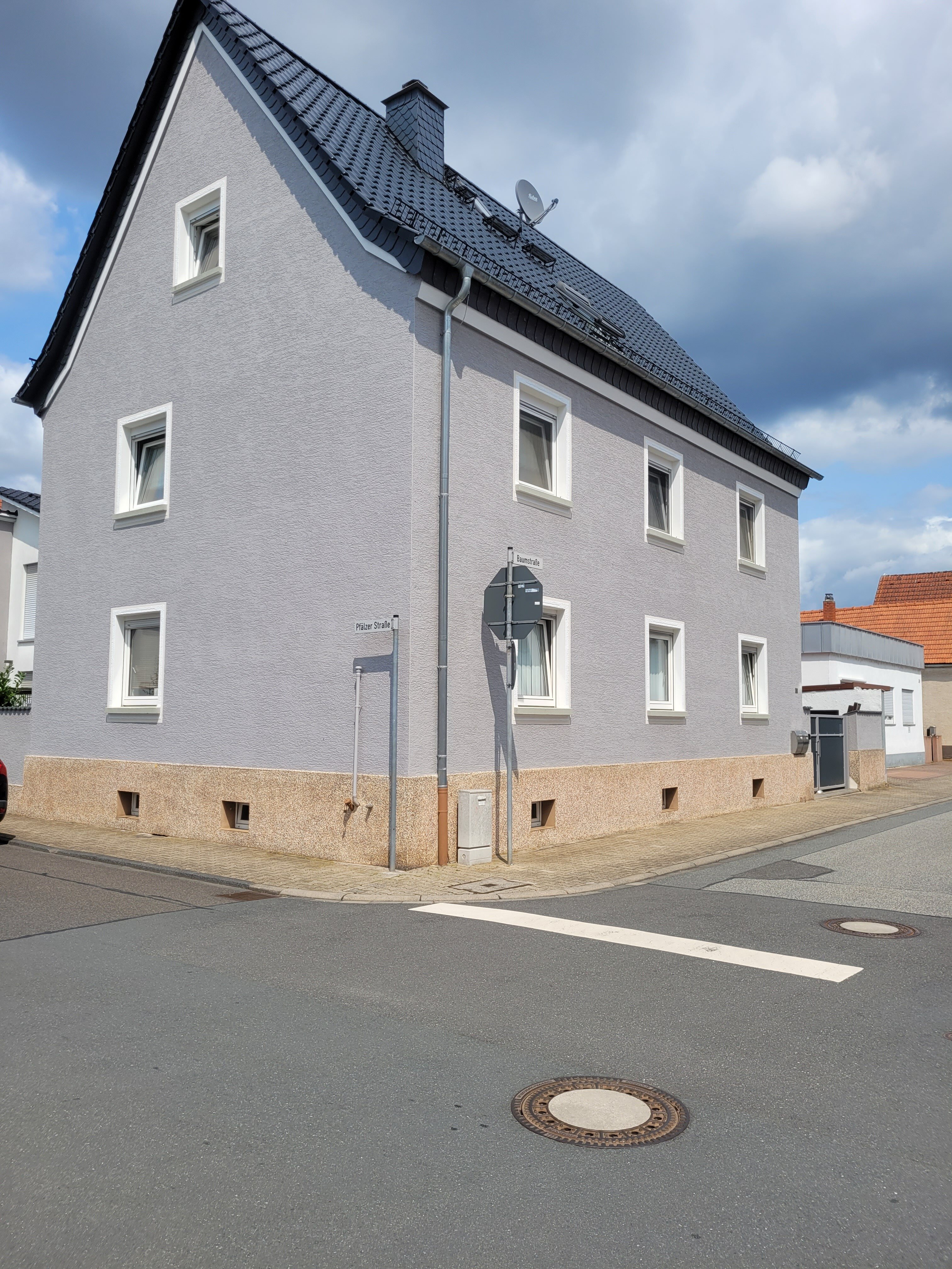 Mehrfamilienhaus zum Kauf 589.000 € 8 Zimmer 168 m²<br/>Wohnfläche 222 m²<br/>Grundstück Alt-Bauschheim Ortsmitte Rüsselsheim 65428