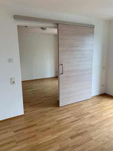 Wohnung zur Miete 520 € 2 Zimmer 50,3 m² 6. Geschoss frei ab sofort Deggendorf Deggendorf 94469