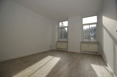 Wohnung zur Miete 250,43 € 2 Zimmer 48,2 m² 1. Geschoss Leibnizstraße 26 Südvorstadt Plauen 08527