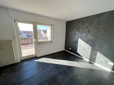 Wohnung zum Kauf provisionsfrei 325.000 € 4 Zimmer 113 m² frei ab sofort Seukendorf Seukendorf 90556