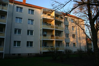 Wohnung zur Miete 471 € 3 Zimmer 58,8 m² 3. Geschoss frei ab 01.02.2025 Schinkelstraße 1 Nordpark Magdeburg 39106