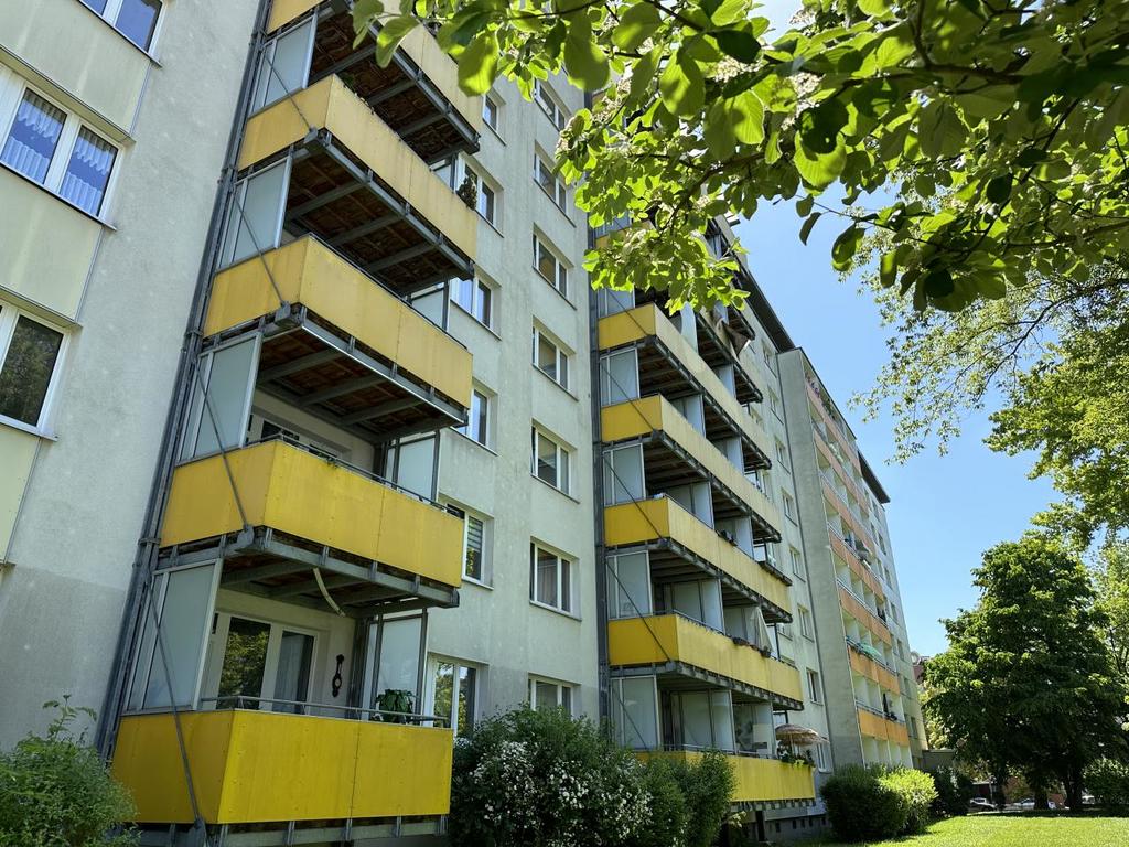 Wohnung zur Miete 340 € 2 Zimmer 59 m²<br/>Wohnfläche 3. Stock<br/>Geschoss Brückenstr. 31 Zentrum 015 Chemnitz 09111