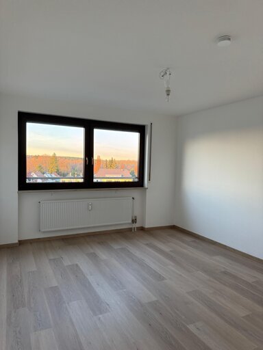 Wohnung zur Miete 1.050 € 3 Zimmer 86 m² frei ab sofort Laufamholz Nürnberg 90482