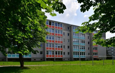 Wohnung zur Miete 311 € 3 Zimmer 57,9 m² 5. Geschoss Juri-Gagarin-Str. 1 Lugau Lugau 09385