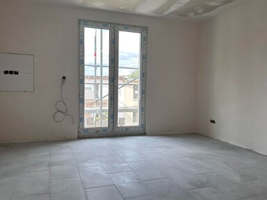 Wohnung zur Miete 800 € 3 Zimmer 80 m² 4. Geschoss frei ab sofort Grimmstraße 1 Freiimfelde / Kanenaer Weg Halle 06112