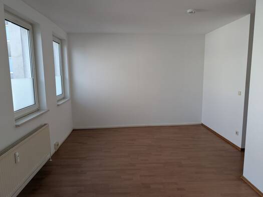 Wohnung zur Miete 390 € 1 Zimmer 28 m² 4. Geschoss frei ab sofort Zerzabelshof Nürnberg 90478