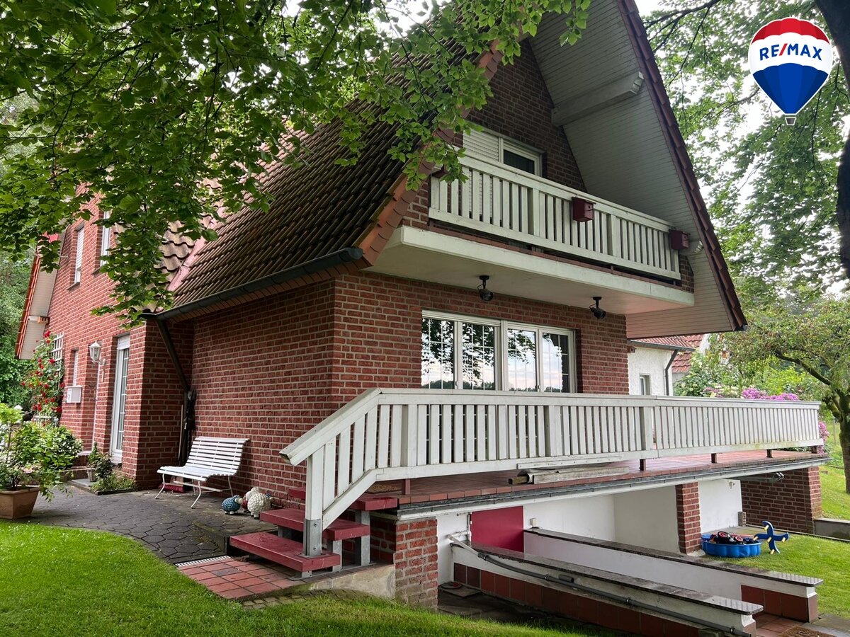 Mehrfamilienhaus zum Kauf 1.265.000 € 10 Zimmer 211 m²<br/>Wohnfläche 14.328 m²<br/>Grundstück 01.10.2024<br/>Verfügbarkeit Marienfeld Harsewinkel 33428