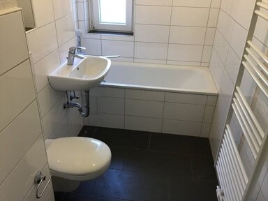 Wohnung zur Miete 441 € 2 Zimmer 50,4 m² 2. Geschoss frei ab 20.01.2025 Schlesische Straße 20 Seilersee  /  Löbbeckenkopf Iserlohn 58636