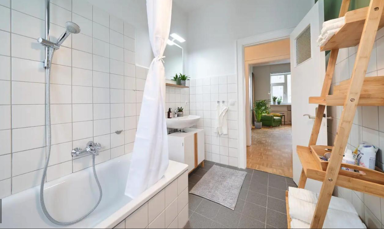 Wohnung zur Miete 1.000 € 2 Zimmer 64 m² Hamburg 20357