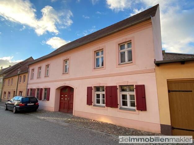 Mehrfamilienhaus zum Kauf als Kapitalanlage geeignet 289.000 € 8 Zimmer 191 m² 352 m² Grundstück Gartenstraße 1 Luckau 15926