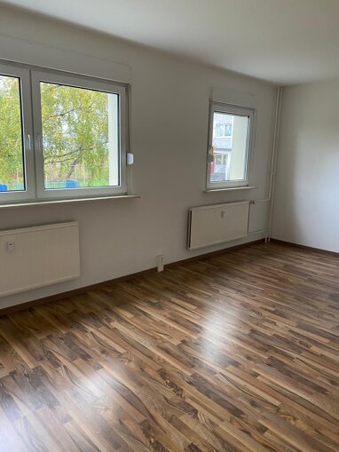 Wohnung zur Miete 387 € 2 Zimmer 51,5 m² EG frei ab sofort Mailänder Höhe 6 Südstadt Halle (Saale) 06128