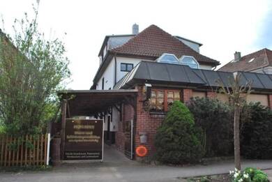 Einfamilienhaus zum Kauf 240.000 € 7 Zimmer 109,1 m² 723 m² Grundstück Bad Tabarz 99891