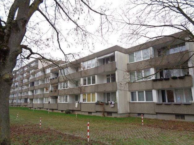 Wohnung zur Miete nur mit Wohnberechtigungsschein 342 € 2 Zimmer 66,5 m² 1. Geschoss frei ab 09.03.2026 Im Mönchsfeld 16 Roggendorf/Thenhoven Köln 50769