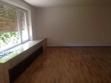 Wohnung zur Miete 700 € 4 Zimmer 110 m² frei ab sofort Ruhrallee Bergerhausen Essen 45136