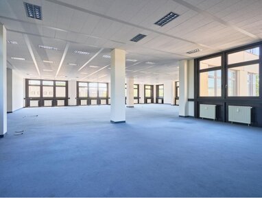 Bürofläche zur Miete 6,50 € 493,9 m² Bürofläche teilbar ab 493,9 m² Fuggerstraße 7-11 Uedesheim Neuss 41468